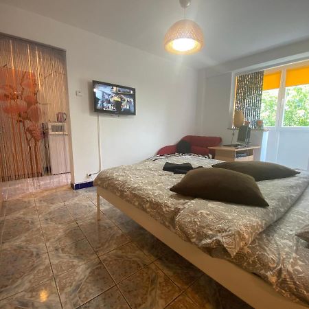 Appartamento Piata Resita Host Bucarest Esterno foto