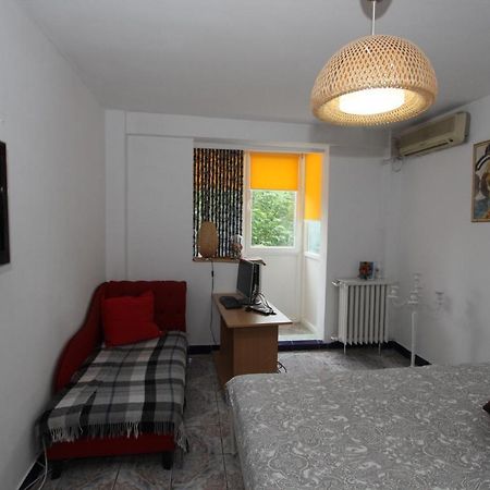 Appartamento Piata Resita Host Bucarest Esterno foto
