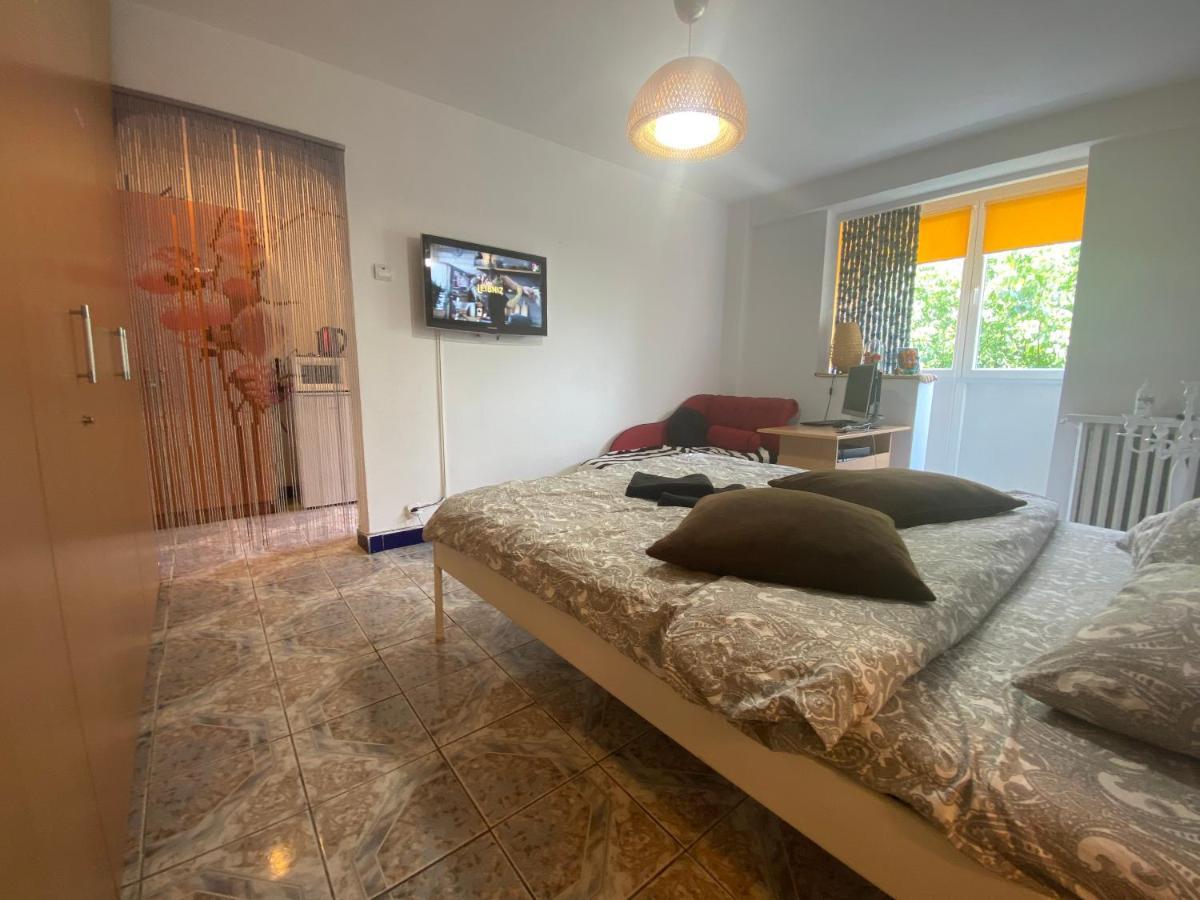 Appartamento Piata Resita Host Bucarest Esterno foto